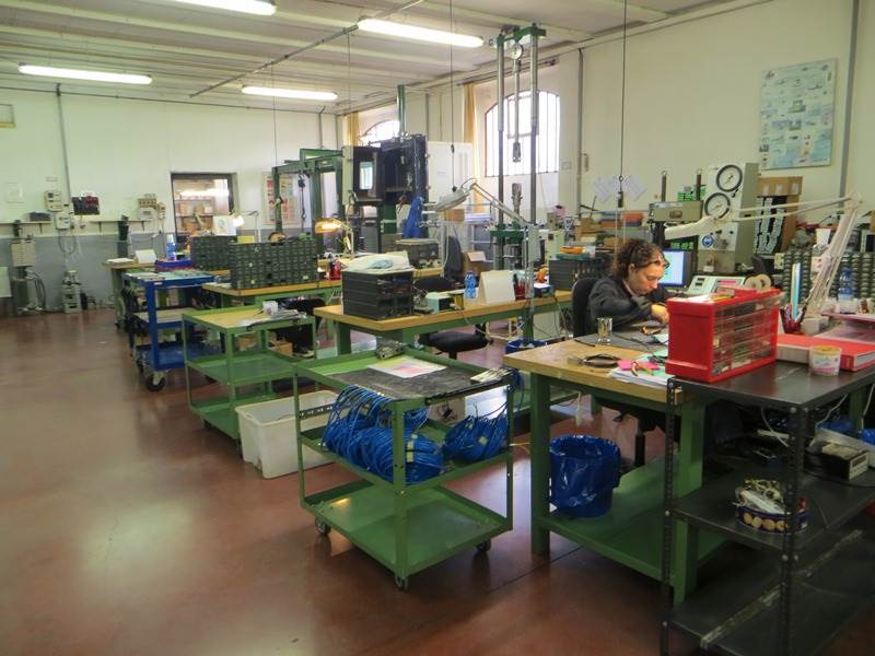 Production department with load cells calibration stations